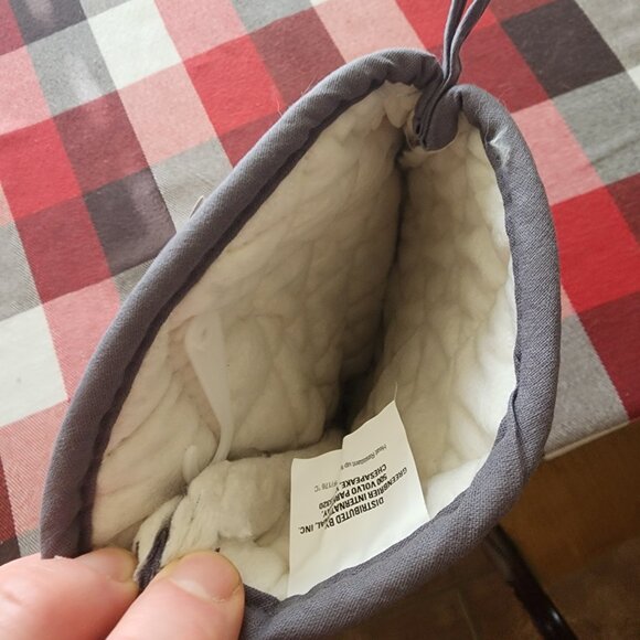 Home Collection Cream 7 x 13 100% Cotton Oven Mitt with Monogram T - Picture 4 of 5